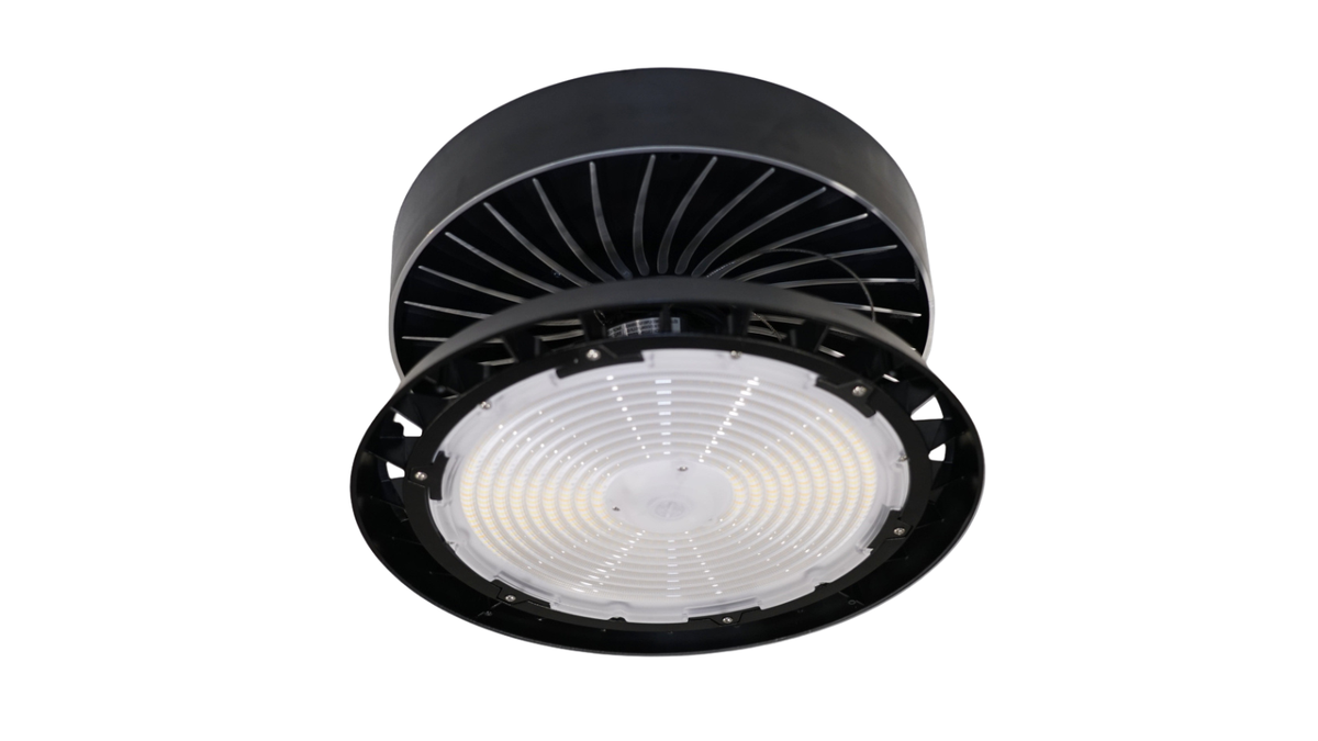 MacroAir AVD high-bay LED light kit