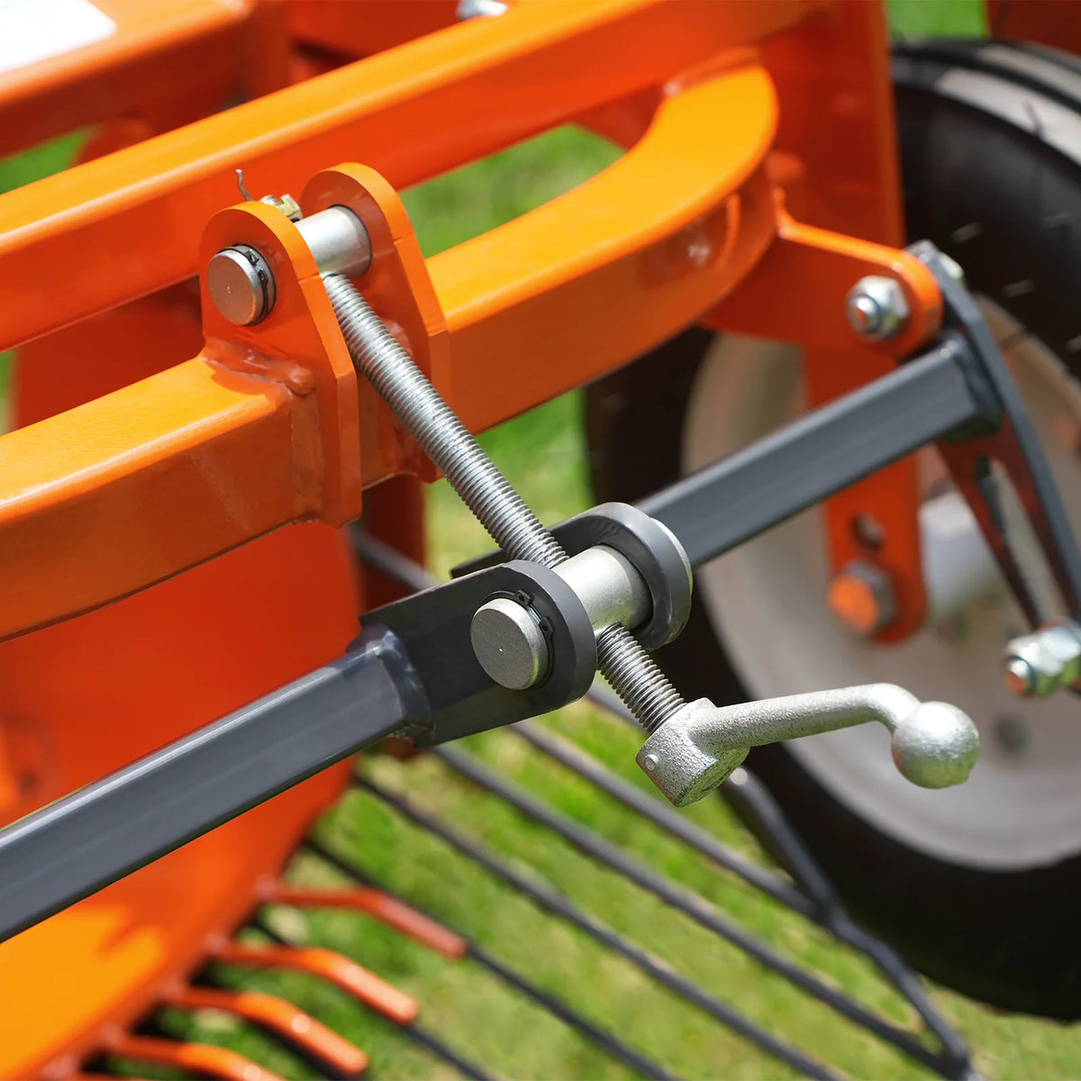 MechMaxx 3 Point One Row Potato Harvester Potato Digger Picker PTO Driven, PH19 - view 8