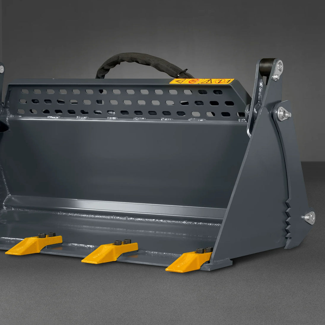 MechMaxx 44" 4-in-1 Combo Bucket — Mini Skid Steer Attachment