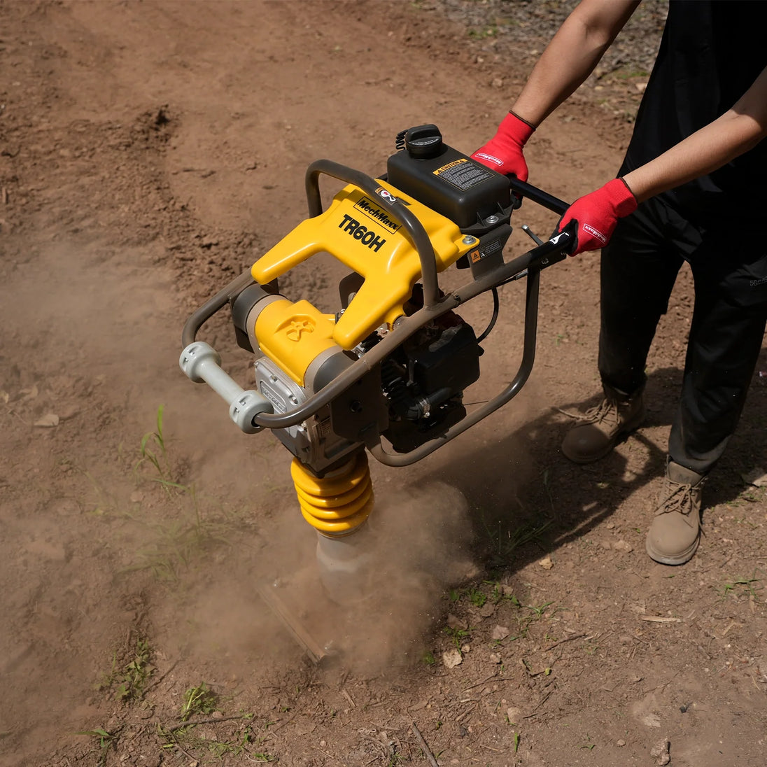 MechMaxx Honda GX100 Tamping Rammer with Wheel Kit, 2250 lb Impact Force Jumping Jack Tamper Compactor for Soil, Gravel, Backfill and Foundation, TR60H - view 4