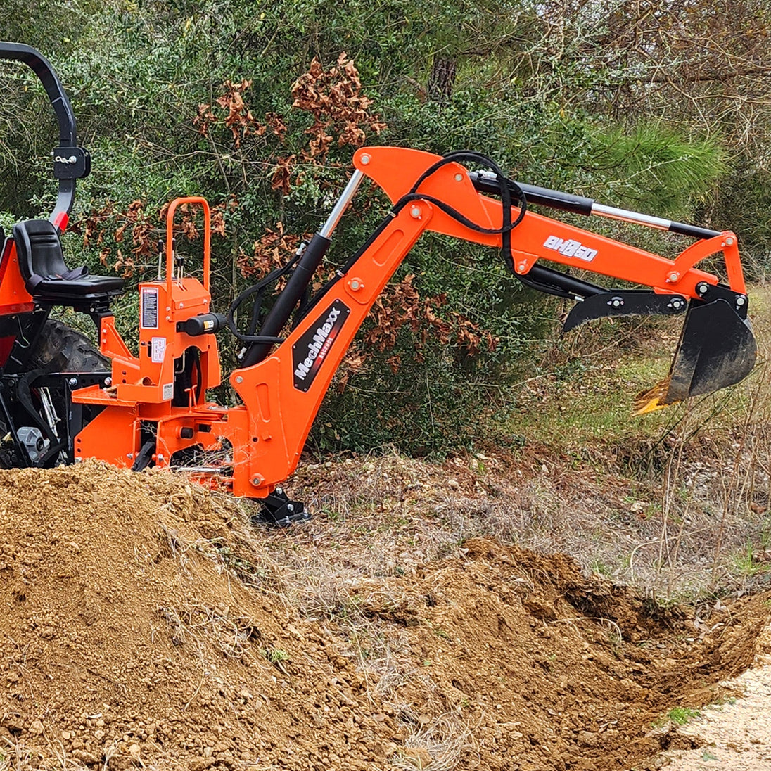 MechMaxx 7' Tractor Backhoe Attachment w/ Hydraulic Thumb — BH660H