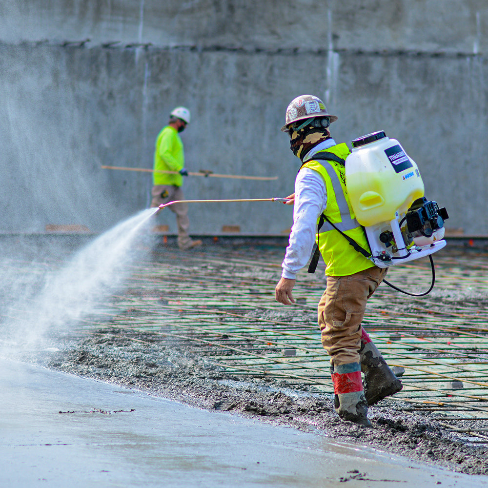 6.5 Gallon Backpack Concrete Sprayer .5 GPM Gas Finishing Tool for Cement Sealant Curing Stain - view 2