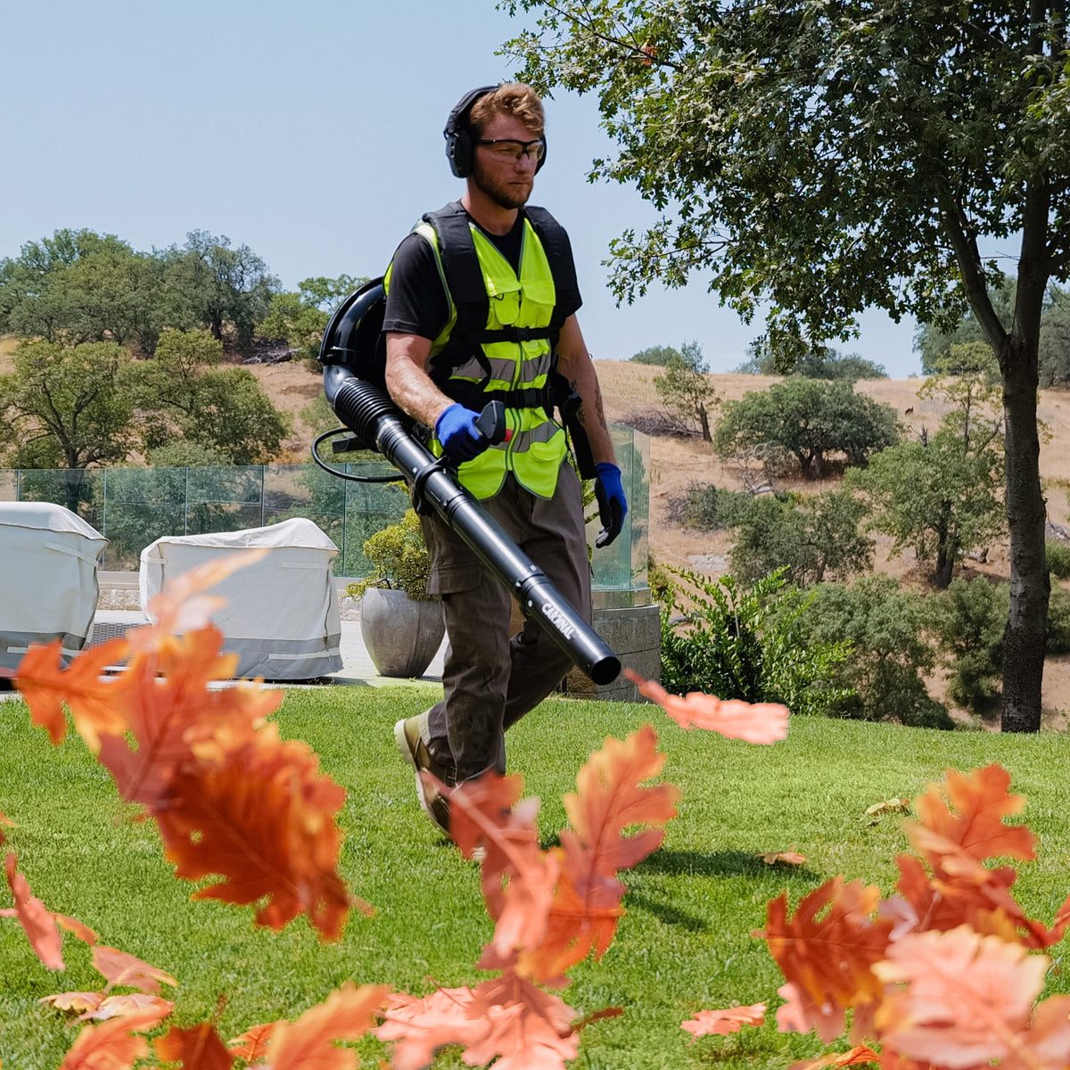 Cardinal 63.3cc Backpack Leaf Blower 675 CFM 196 MPH Gas Powered Professional Lawn Care Landscaping Yard Cleanup - view 2