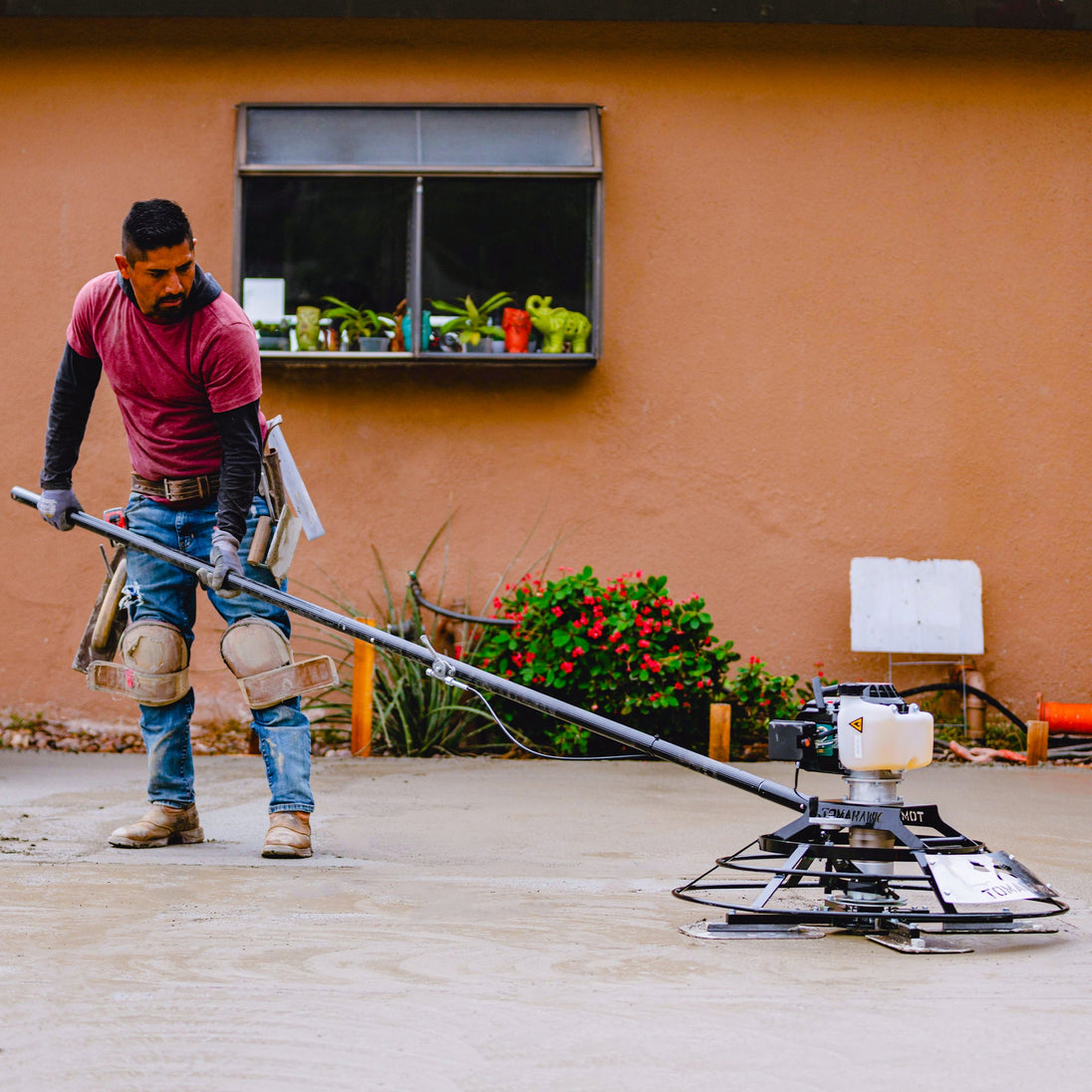 30" Portable Concrete Power Trowel with 18ft Bull Float Handle 37cc Engine - view 2