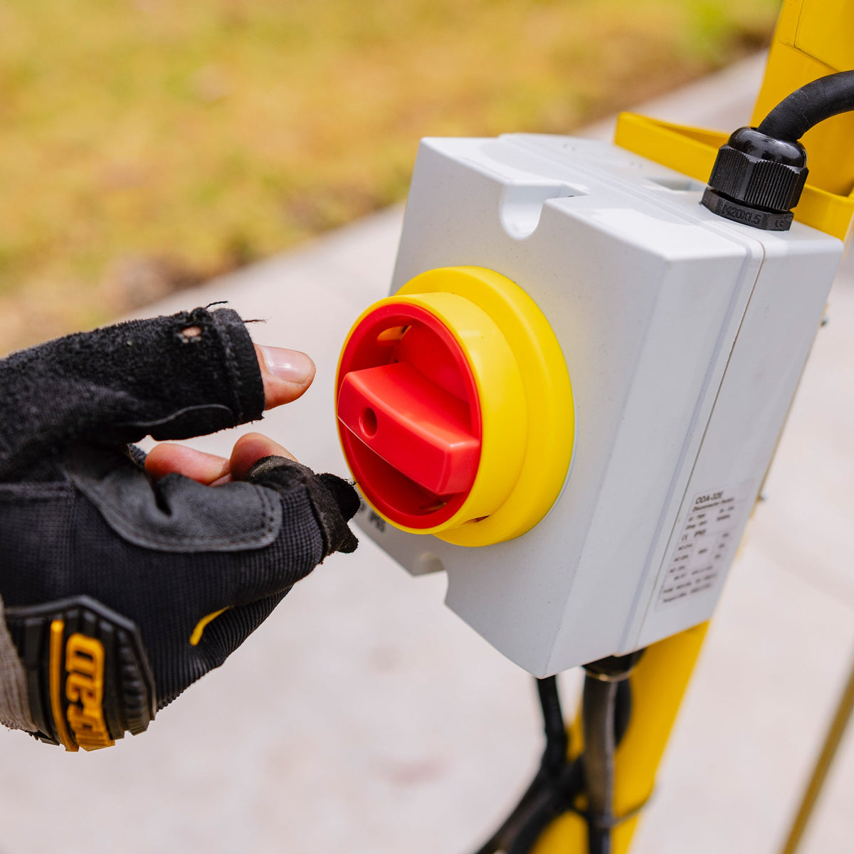 Electric 8” Concrete Scarifier Planer Grinder for Sidewalk Trip Hazard Repair, Traffic Line Removal - view 12