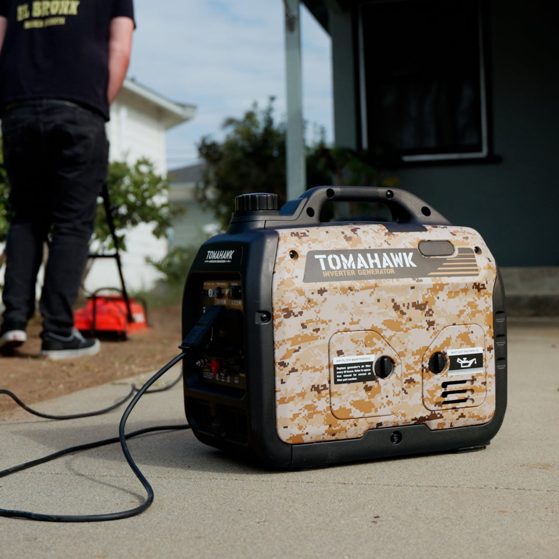3000 Watt Inverter Generator Super Quiet Portable Gas Power Professional Use - Camo Special Edition - view 2