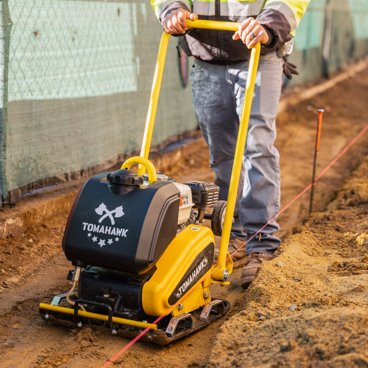 5.5 HP Honda Vibratory Plate Compactor 23x17" for Soil Asphalt Paver Compaction - view 2