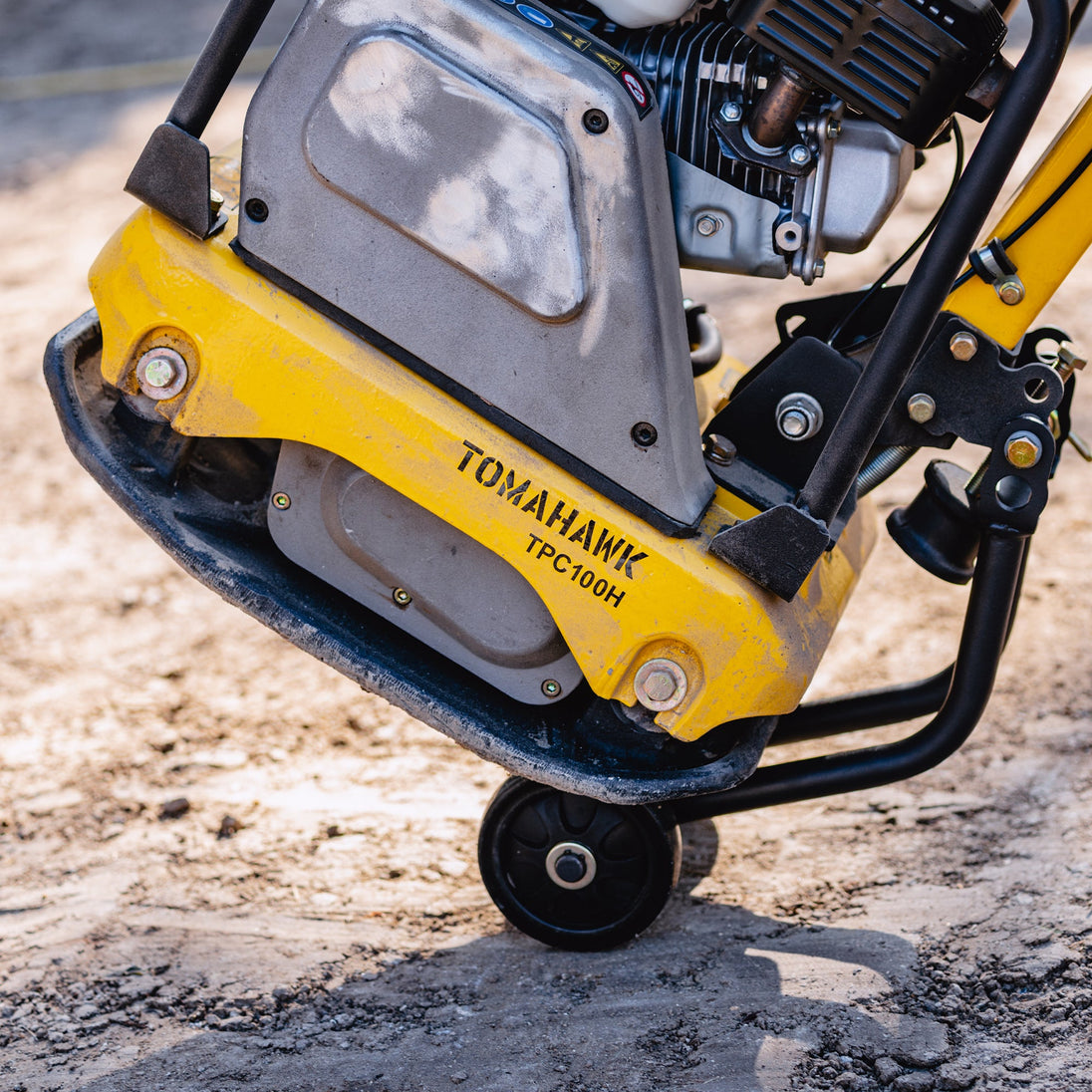 5.5 HP Honda Reverse Plate Compactor 19x14 Plate for Asphalt, Aggregate, Cohesive Soil Compaction - view 11